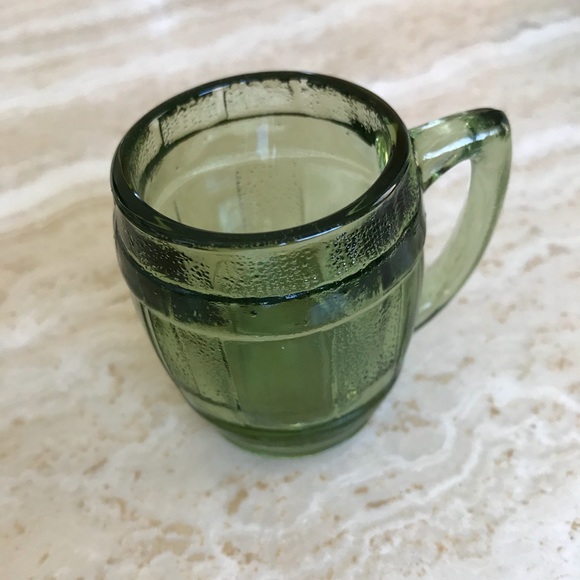 VINTAGE WHISKY BARREL MINIATURE MUG/SHOT GLASS - Picture 2 of 4